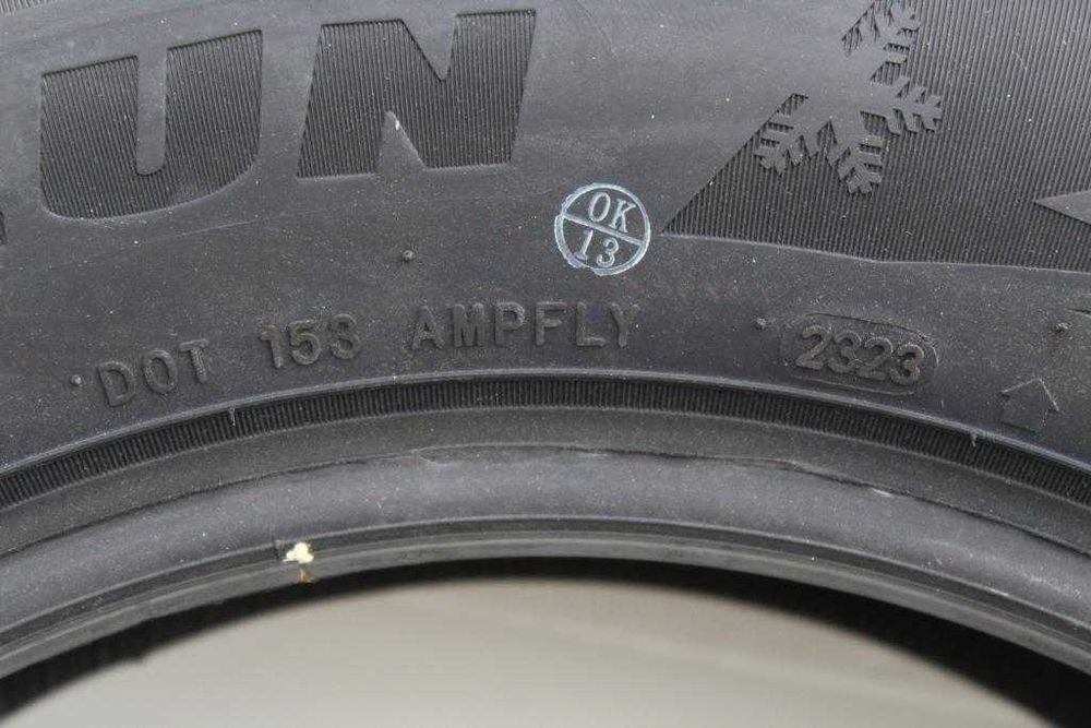 Anvelope iarna noi 185/65R15 88H Sailun