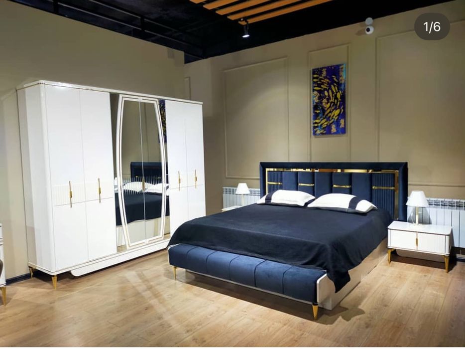 Спальный гарнитур