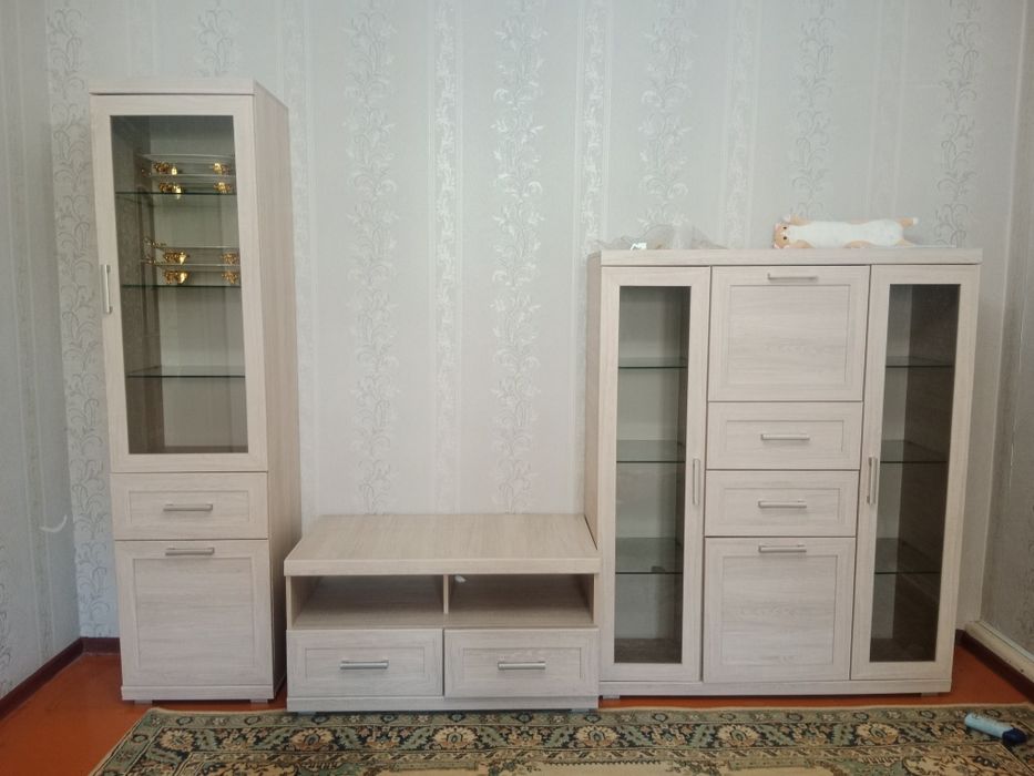 Шкаф стенка падставка