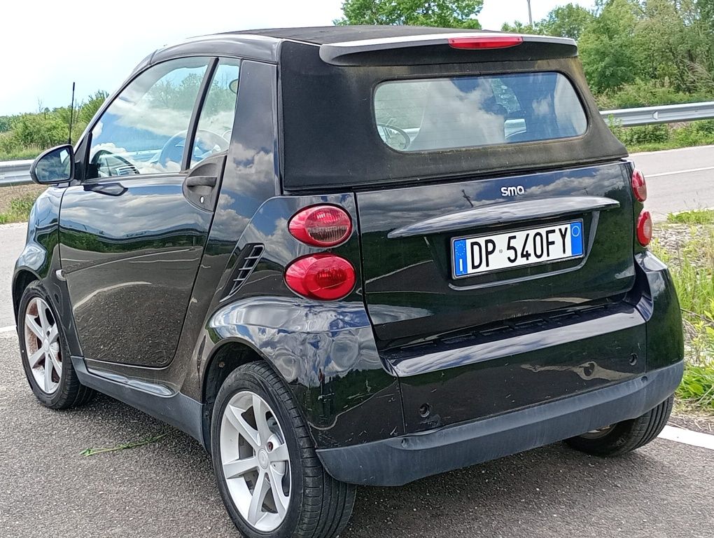 Vând Smart Fortwo cabrio 451 1.0benzina 84cp