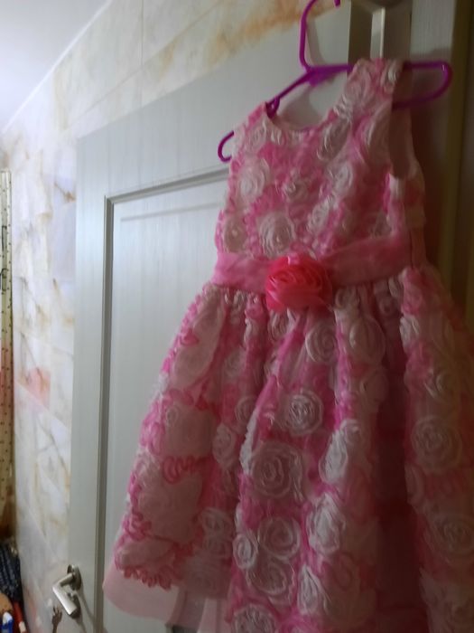 Rochita fetite marimea 104