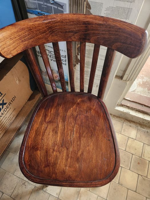 Продам венские стулья