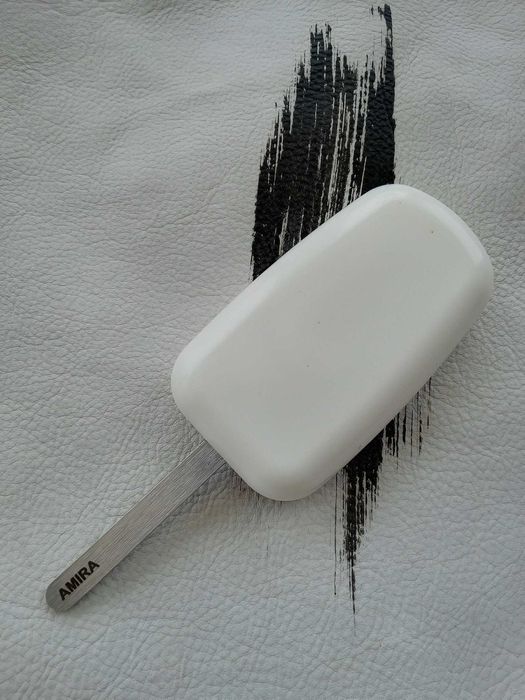 Епоксидна смола - брошка , бижу