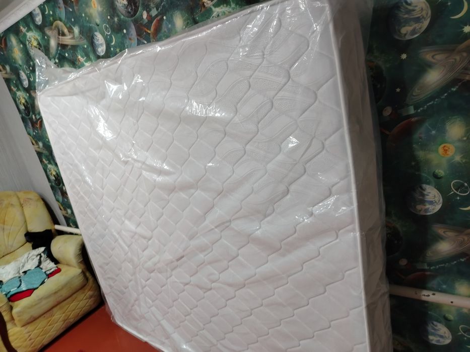 Продам матрас размер 180/200/20