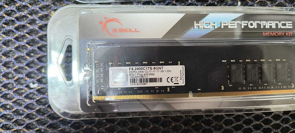 Память  G.SKILL DDR 4 - 2400