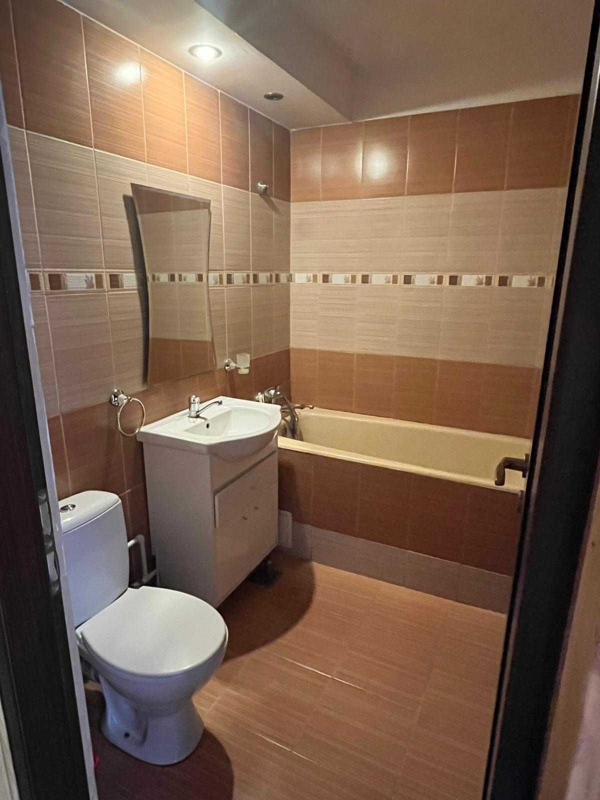 Inchiriez apartament 2 camere Nicolina 1