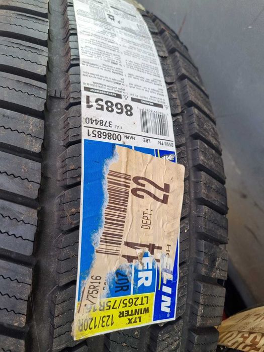 Гуми Мишелин LT265/75/16 зимни