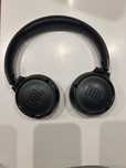 Безпроводные наушники JBL tune