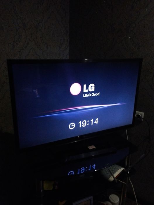 Телевизор LG 3D продам