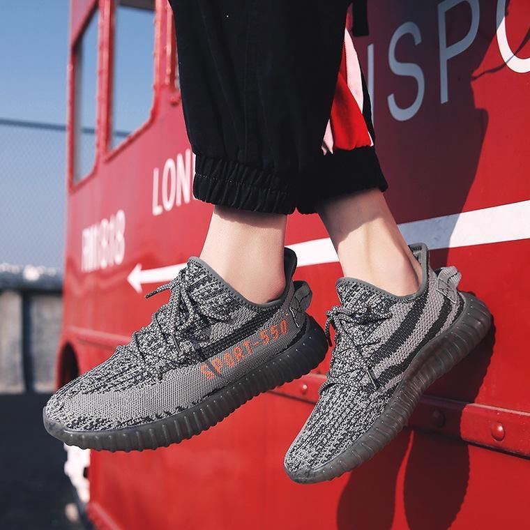 Adidasi yeezi calitate Premium*diferite culori*