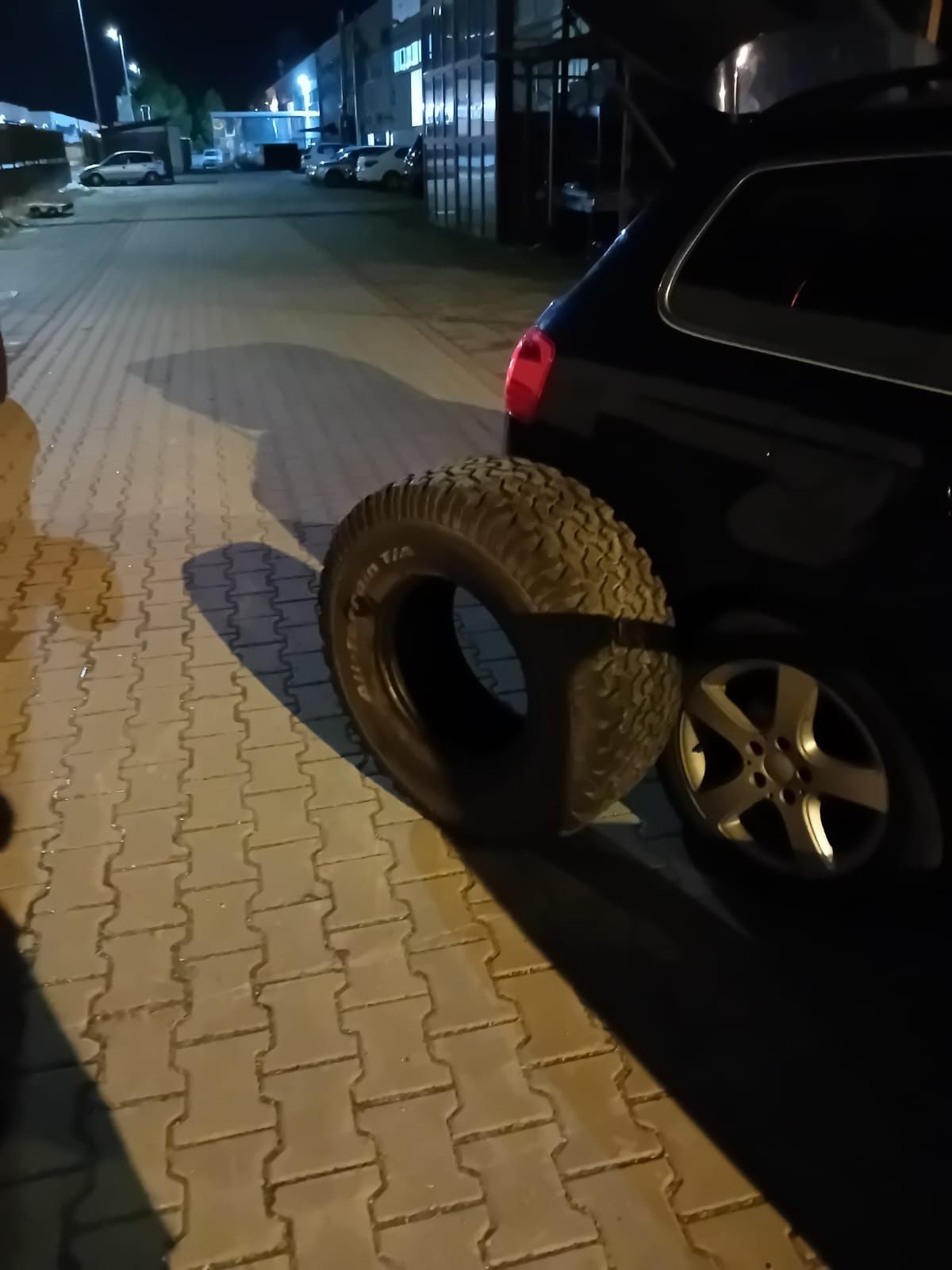 Vând cauciucuri Offroad 33x12,5x15 BFGoodrich