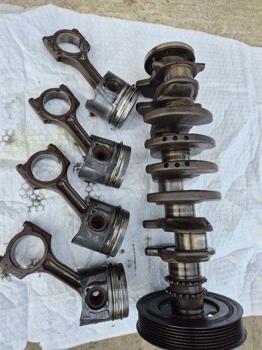 Arbore/ blok / pistoane qashqai 1.6 diesel