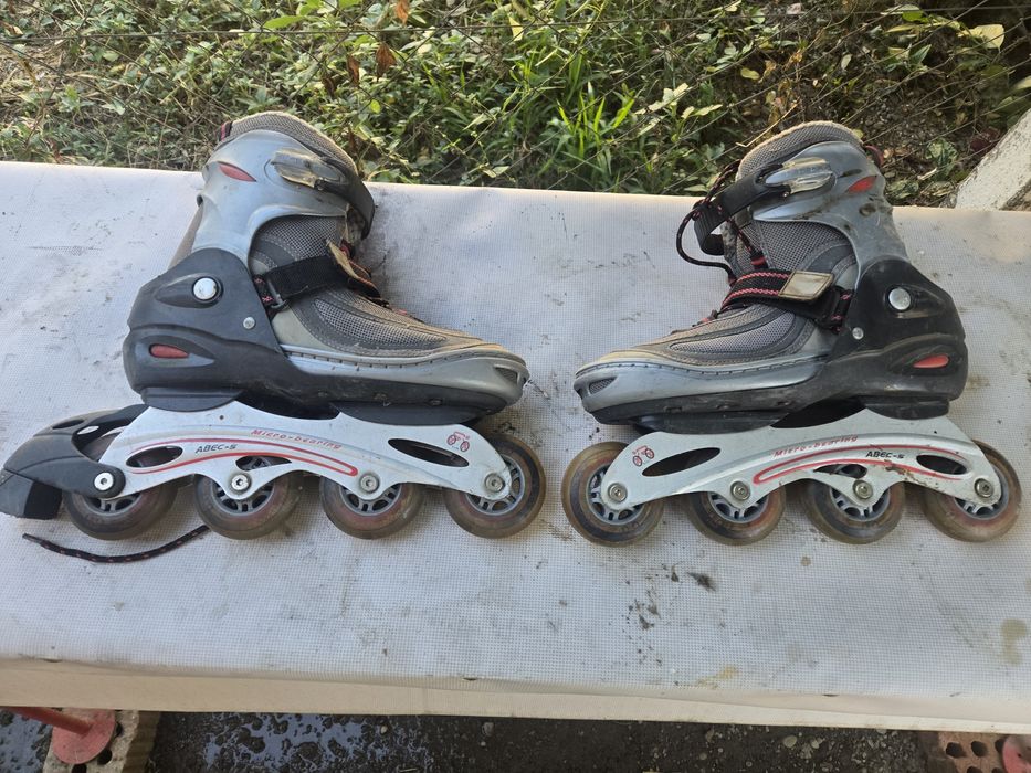 Vând Role reglabile  2 perechi la 99 llei !   !!