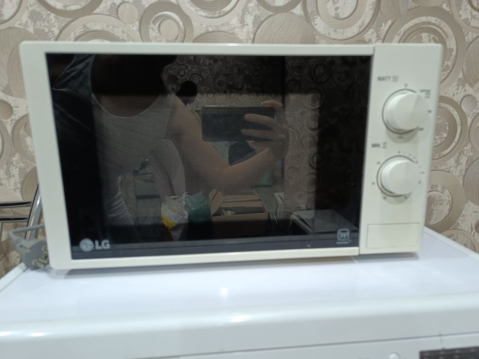 Продам микроволновую печь