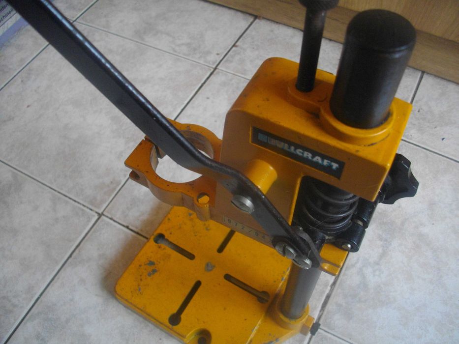 Стойка Бормашина/ Гилотина Рязане Ламинат/ Ръчен Шмиргел/Машина Тапети