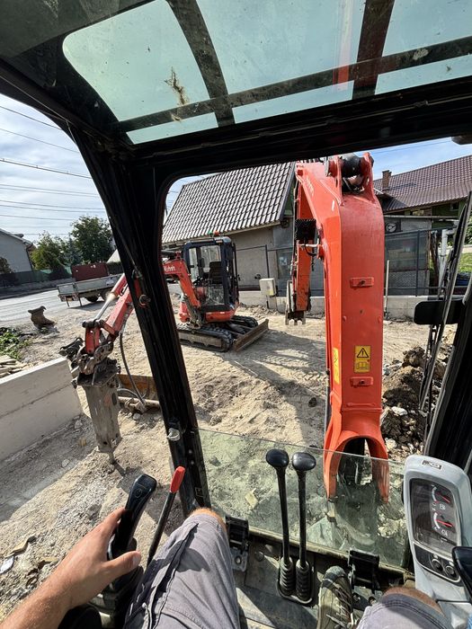 Inchiriez dumper 3 tone rotativ si excavator