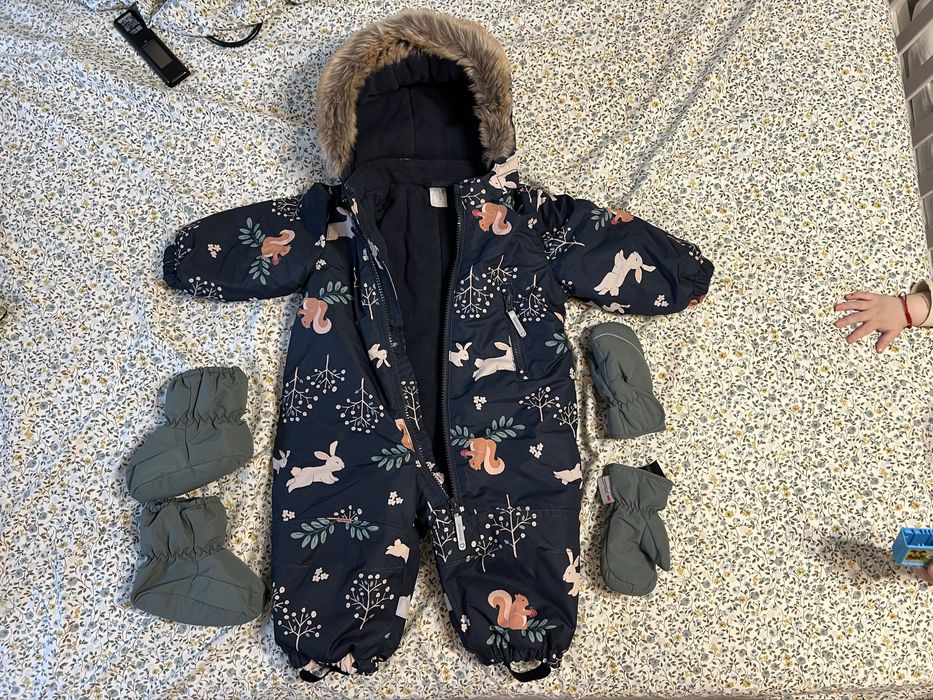 Pachet cu combinezon H&M marimea 74 totul nou