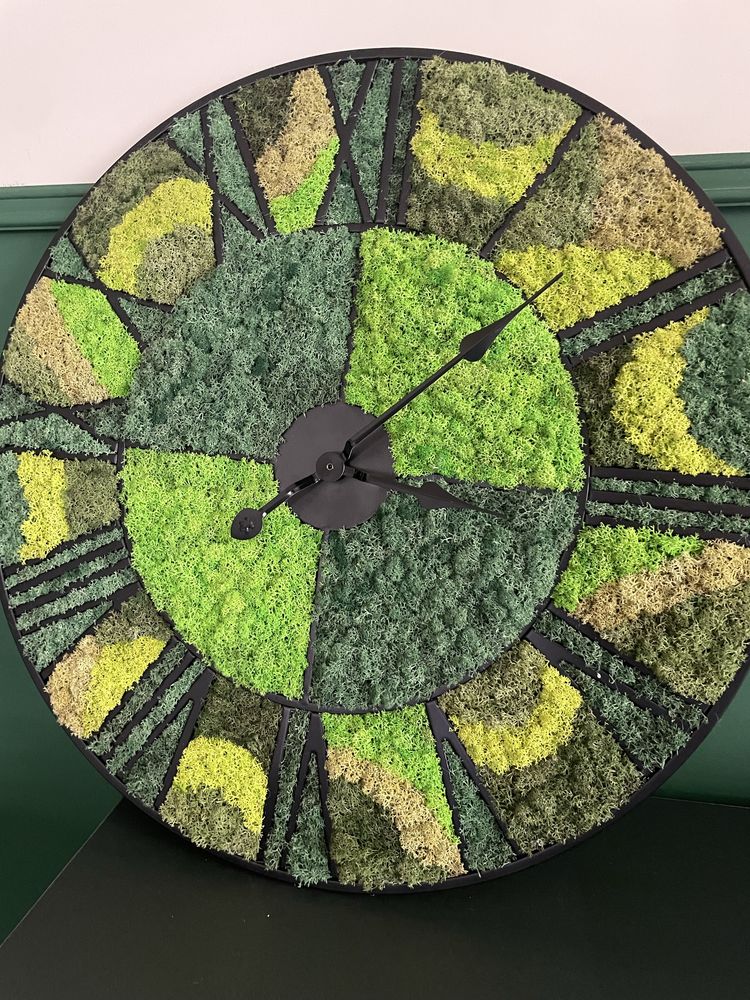 Голям Декоративен handmade Часовник със скандинавски мъх