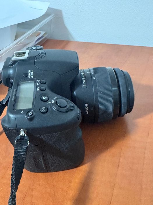 Cameră foto Sony alfa 68-in stare foarte bună- utilizată foarte puțin