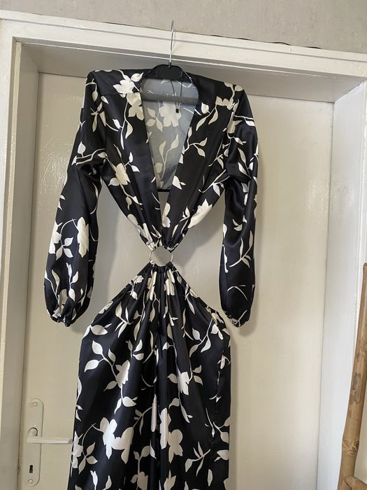 Дамска рокля дълга