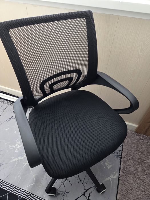 Продаю кресло обычное