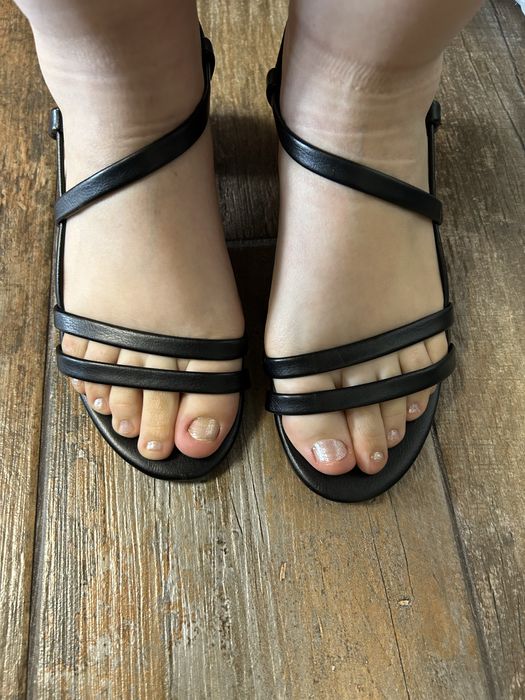 Sandale negre Clara Barson