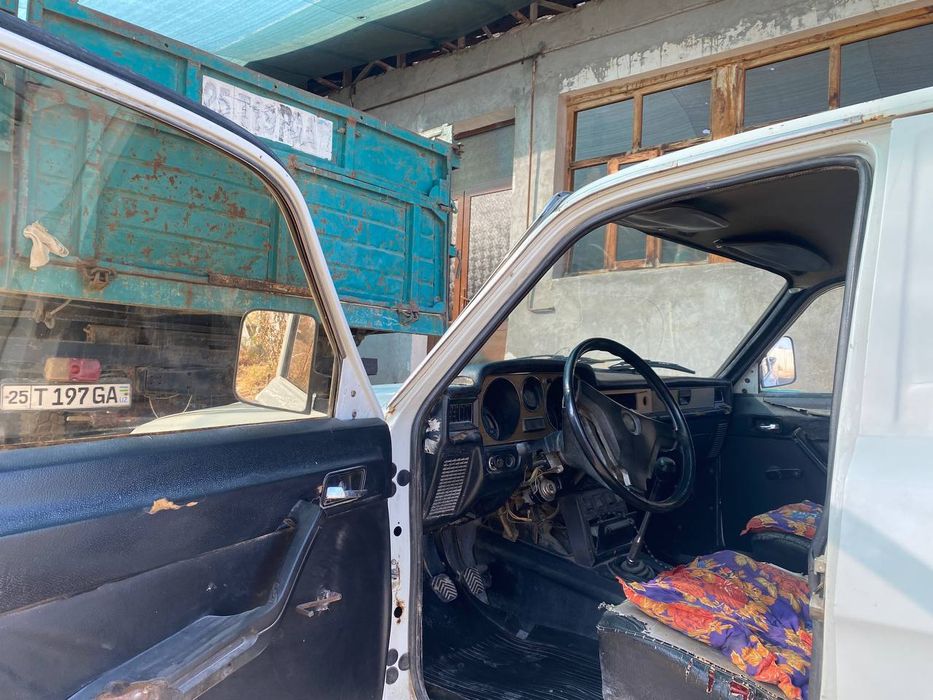 Dakumentlari bor generalni berilmaydi