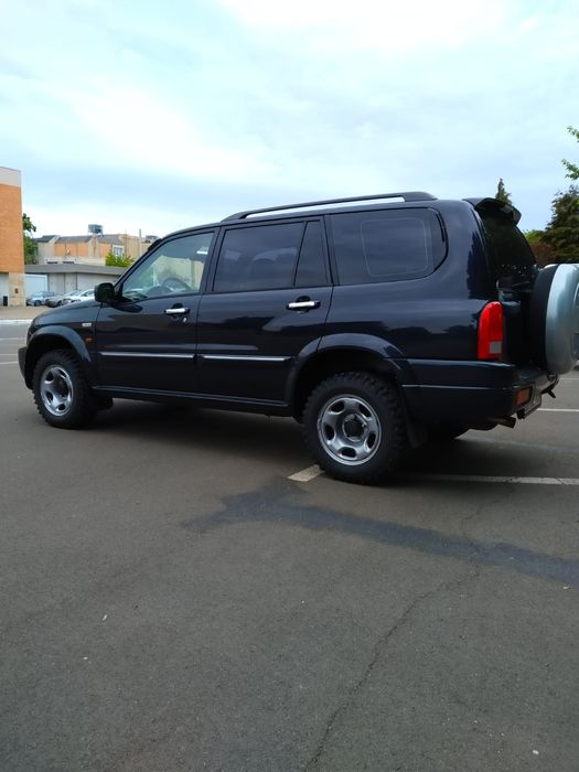 Suzuki Grand Vitara XL7 , 2.0 Diesel, 7 Locuri, Reductor 4×4 Maneta",