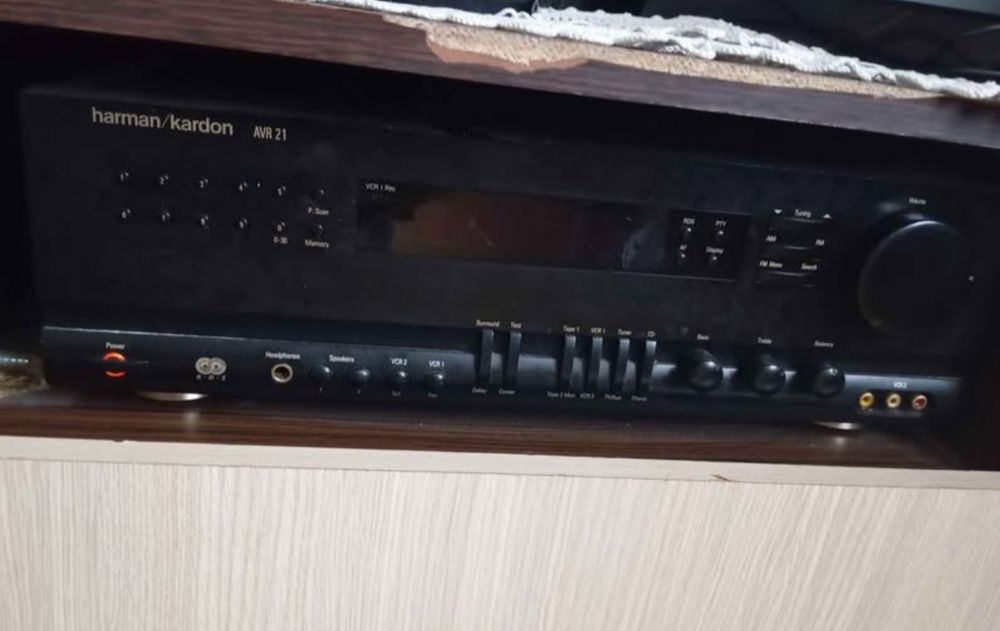 Stație cu boxe detalii msj privat