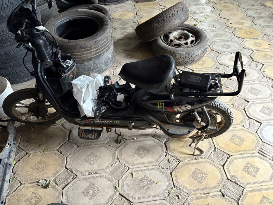 продам скутер на запчасти