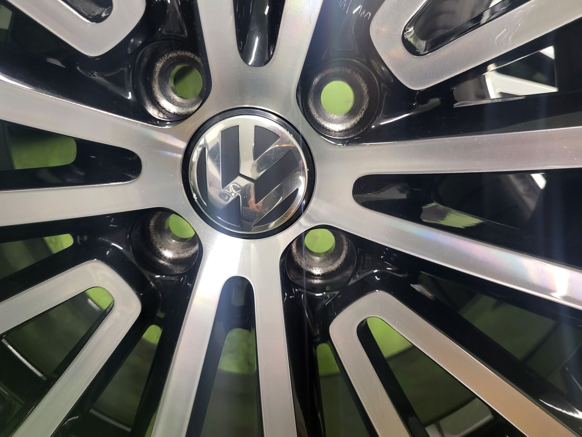 17 4x100 Vw Up лети джанти 195/40/17 4х100
