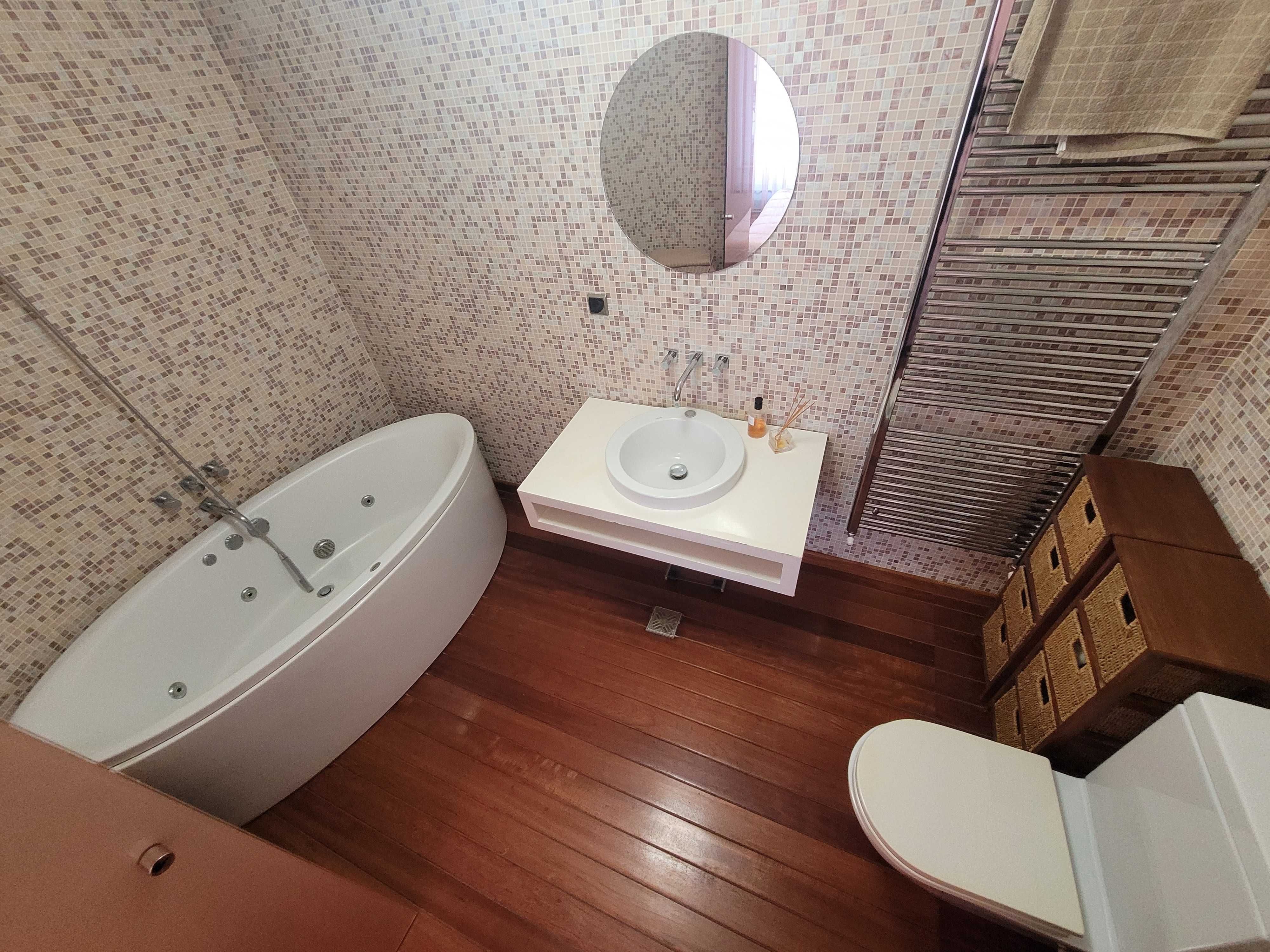 Dorobanti - inchiriere apartament 3 camere, baie + GS, loc parcare