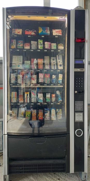 Вендинг автомат - Аптека 24/7 - автомат за лекарства без предписание