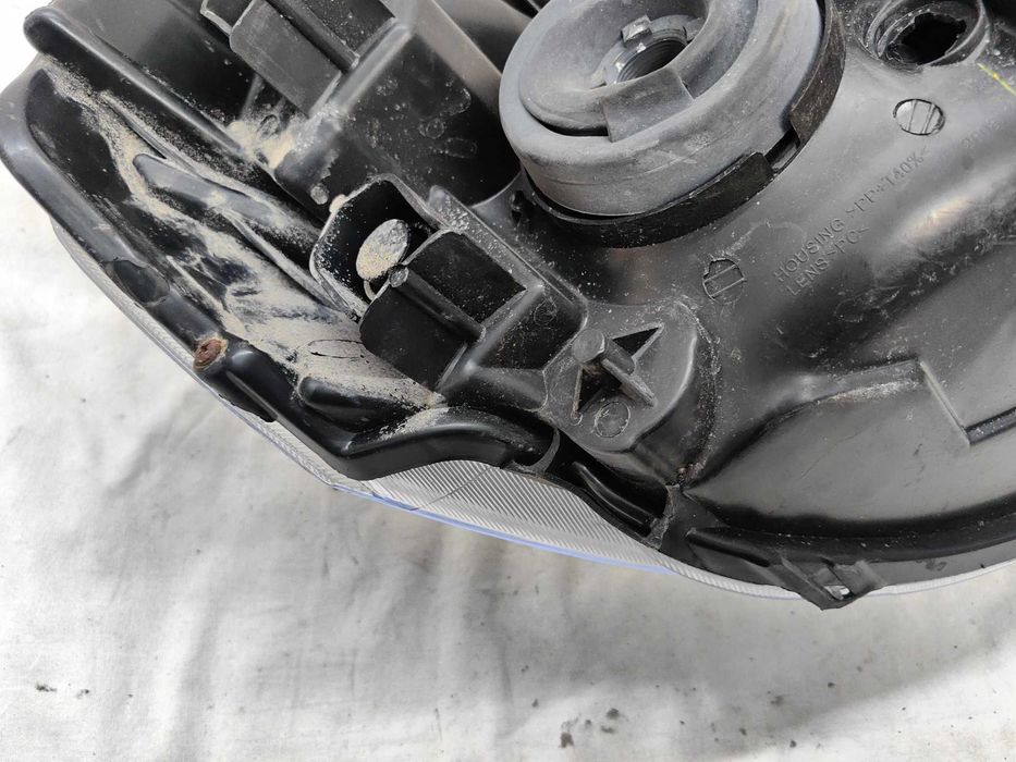 Фар сузуки  Suzuki SX4