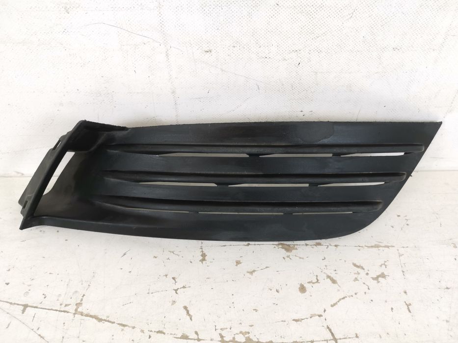 Решетка Предна Броня Дясна Рено Меган 4 / Renault Megane 4 Оригинална