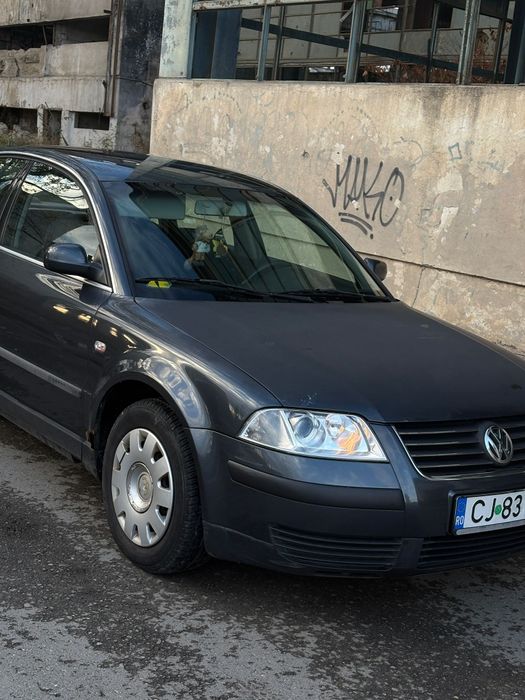 Vand VW Passat 2001 B5.5 1.6 benzina