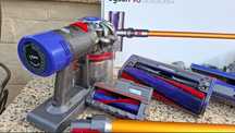 Aspirator dyson v8