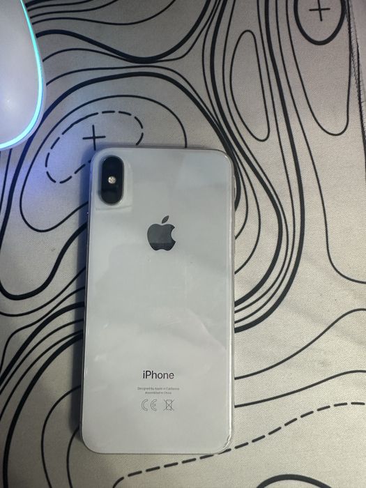 iPhone поколоние X (10)