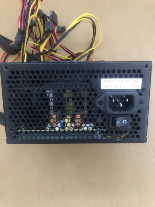 Vând sursă Floston FL650EXTRA de 650W
