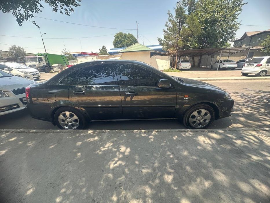 Jentra 2022 Rangi Mokri