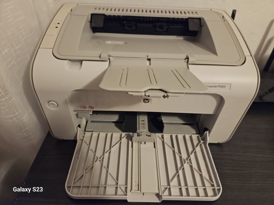 Imprimanta laser alb-negreu HP   P1005