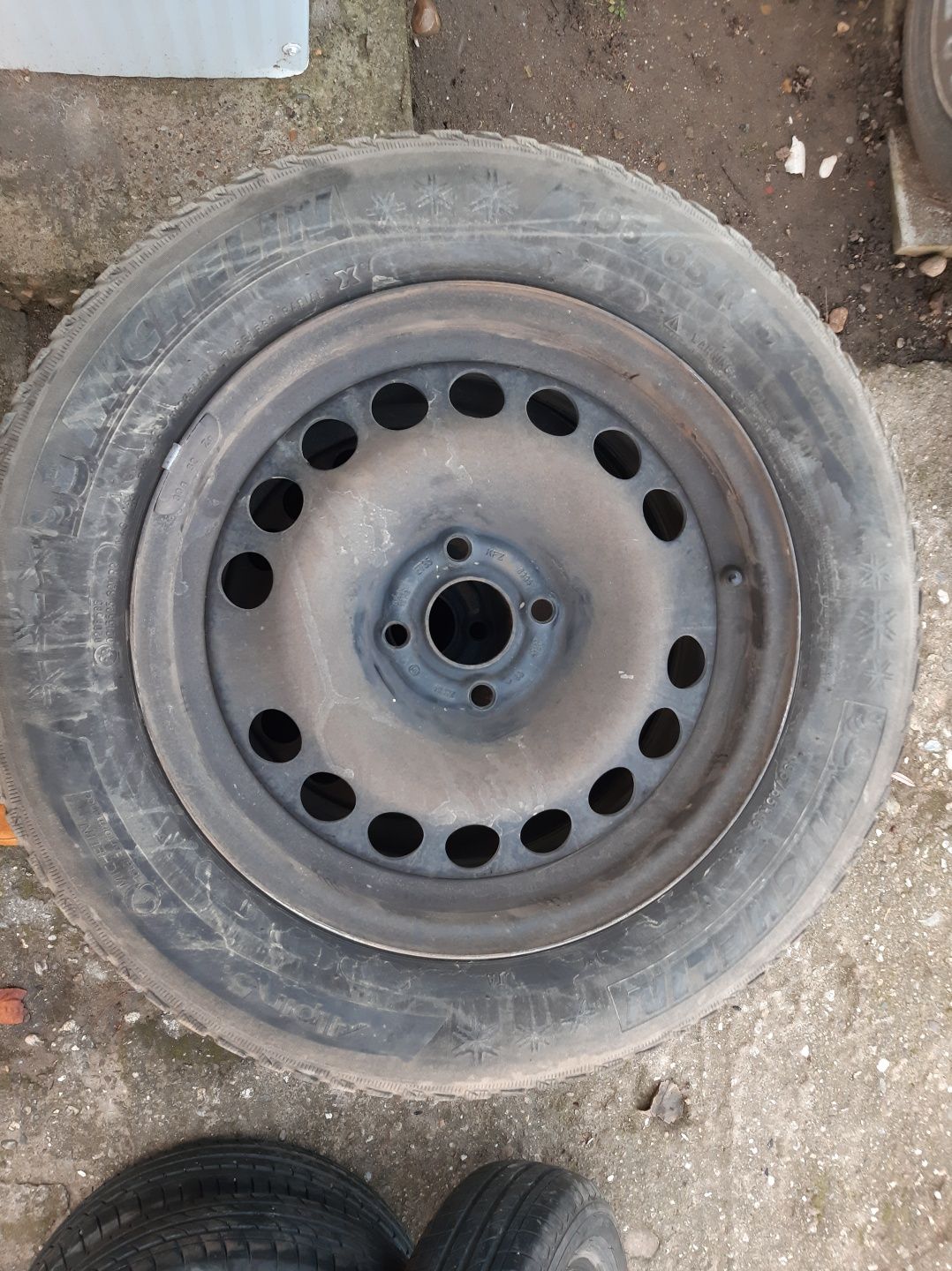 Roții 5x120 R15 / 5x100 R16 / 4×100 R15