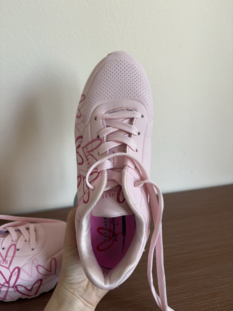 Обувки Skechers детски