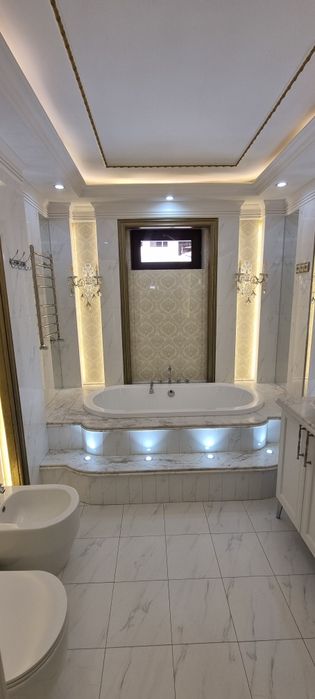 Продаётся  элитная 2-комнатная квартира в центре города

Продаётся ква