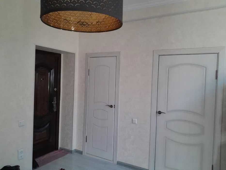 Продается 1-комнатная квартира на Юнусабад-4, Паспортный стол !