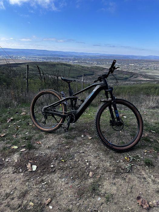 E-MTB (Electric Mountain Bike) Full Suspension