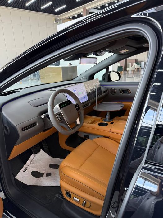 Lixiang i8 official dealer of Li Auto Uzbekiston