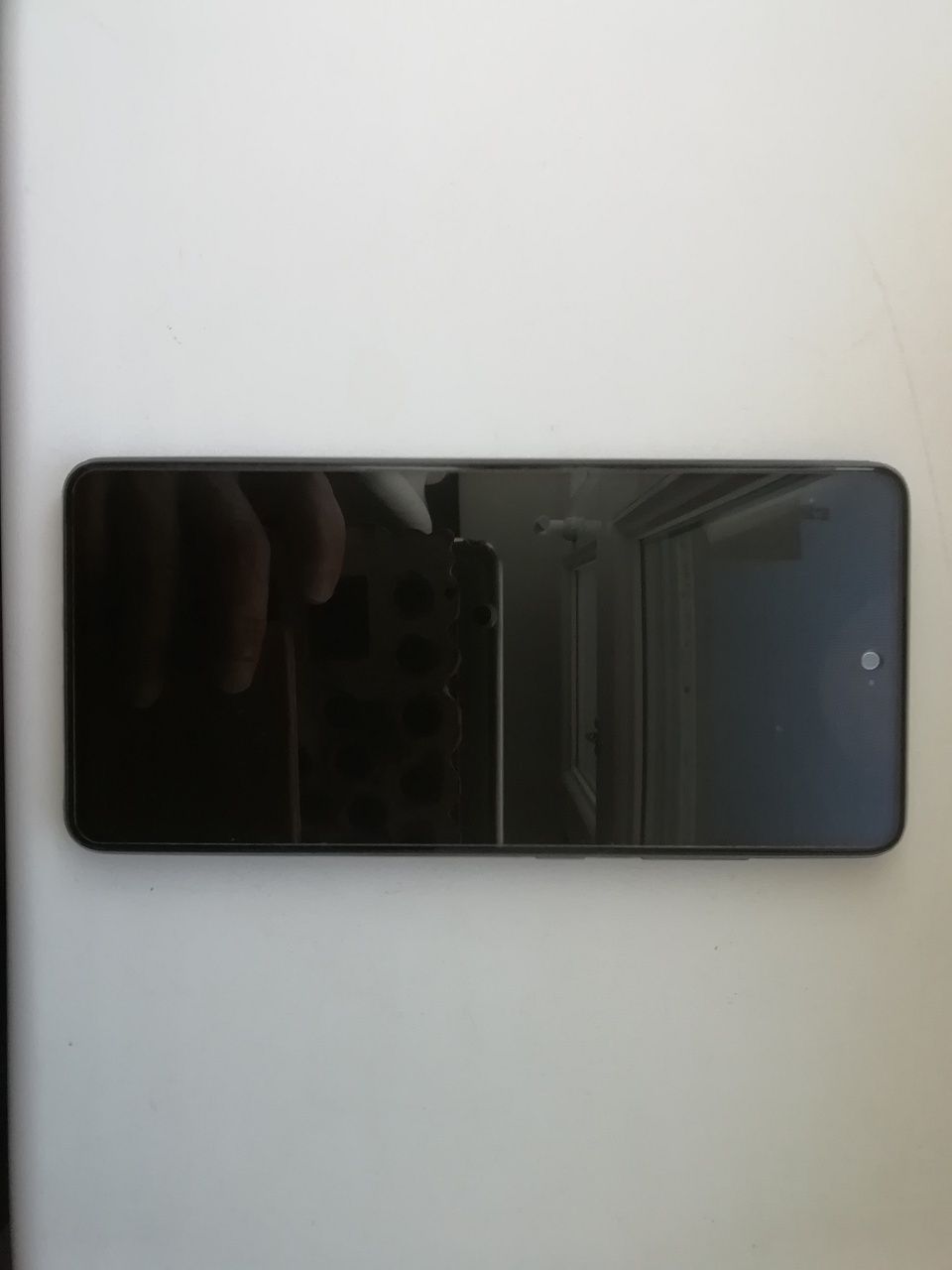 Продаётся смартфон SAMSUNG GALAXY A52  8/256