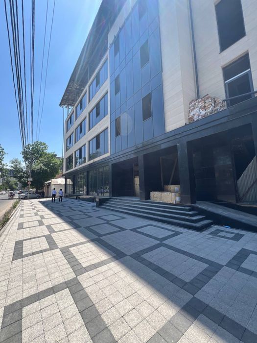 ЕВРО офис в аренду 1850 м2, на 4 сотках земли, ор-р Нукус ул Глинка