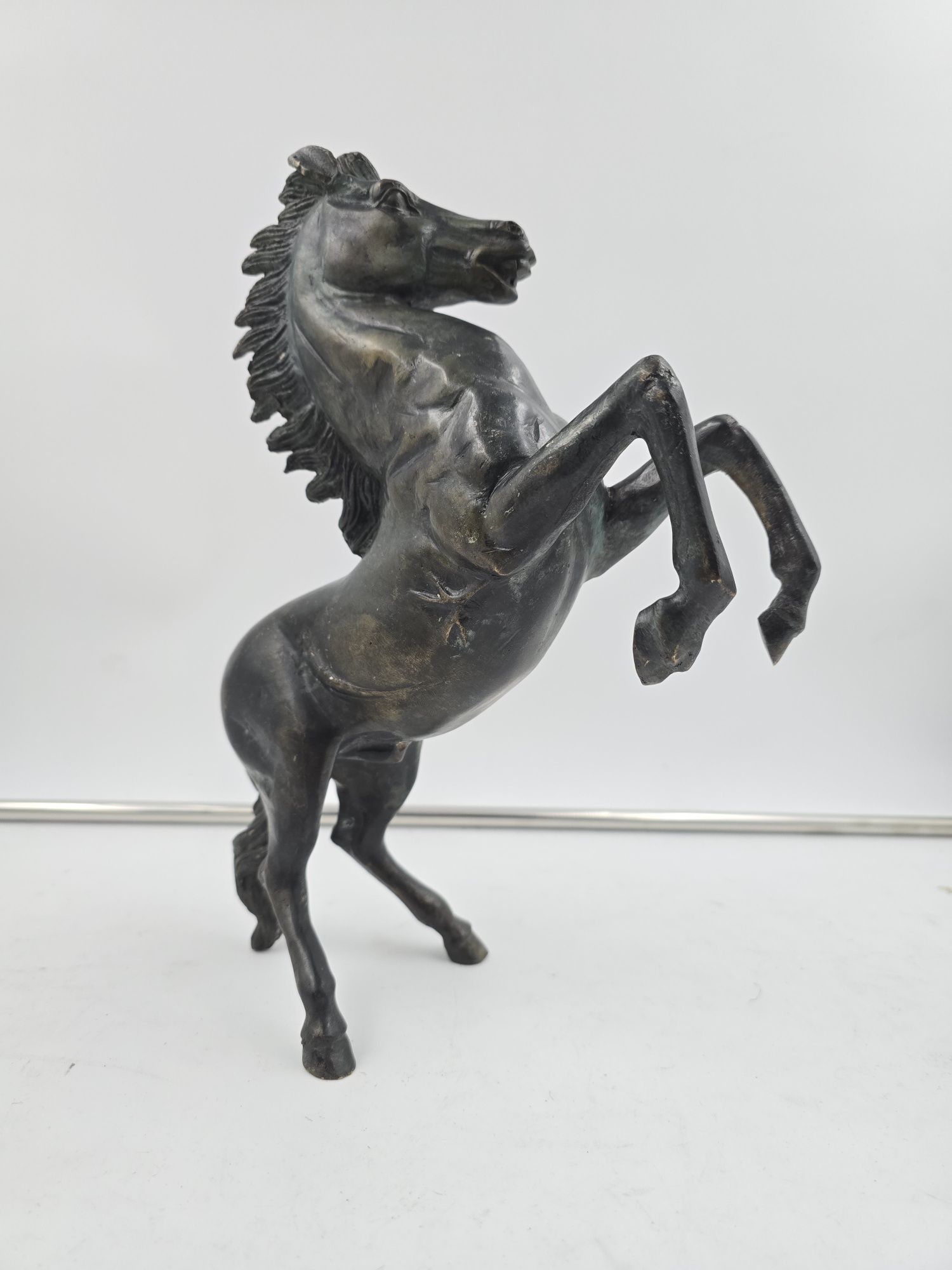 Statueta bronz, cal